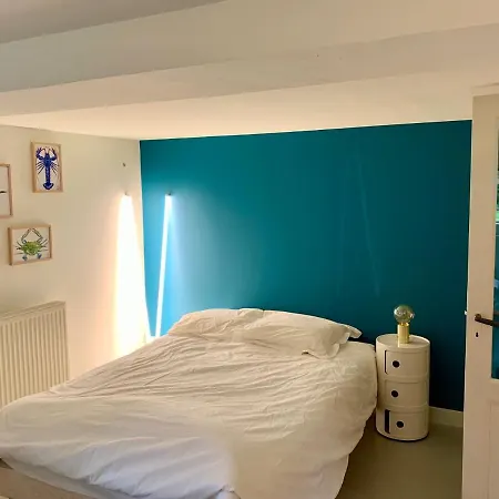 -belle Avec 5 Et Piscine Chauffee Privative 别墅 *