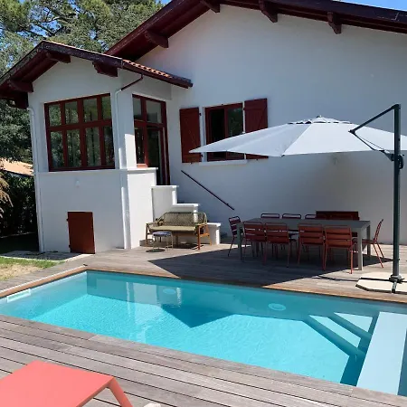 别墅 -belle Avec 5 Et Piscine Chauffee Privative *